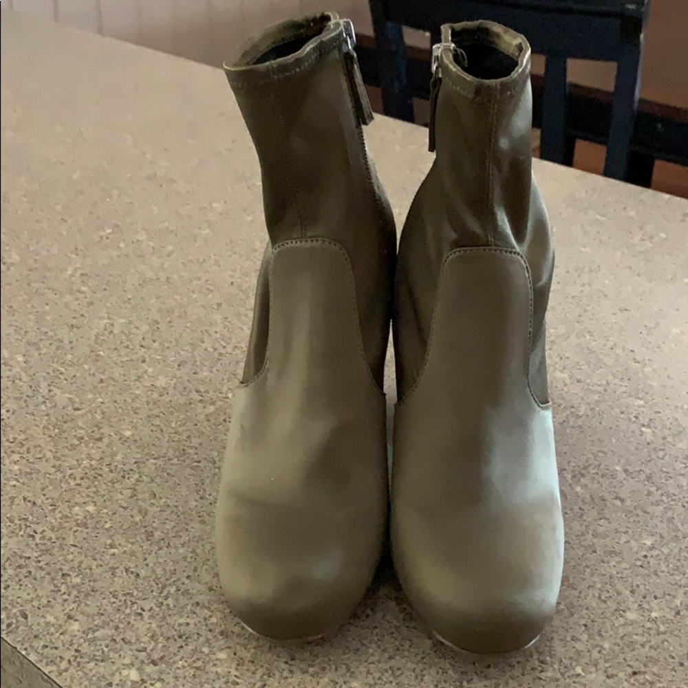 Steve Madden ankle boots